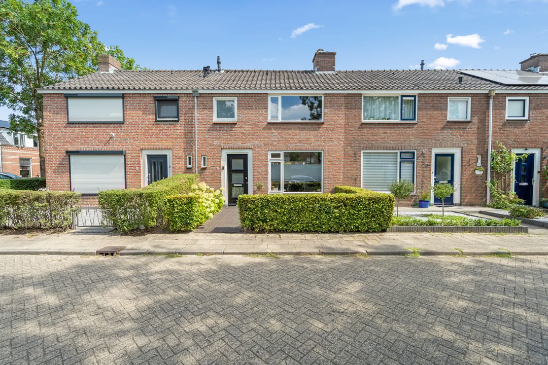 Foto 1 van Wethouder van Rooijenweg 4