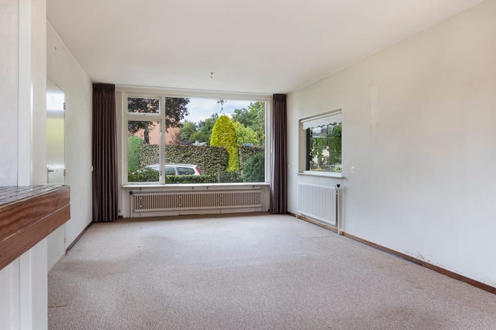 Photo 4 of Vanenburg 1