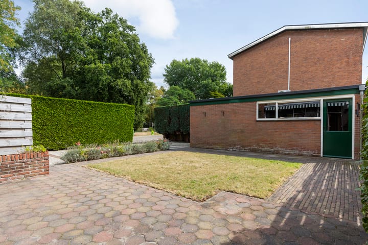 Photo 10 of Vanenburg 1