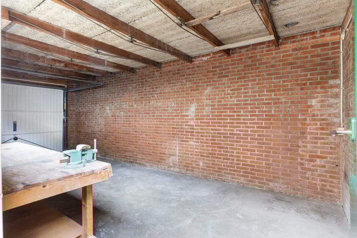 Photo 12 of Vanenburg 1