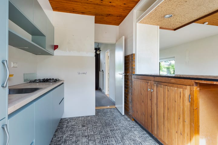 Photo 15 of Vanenburg 1