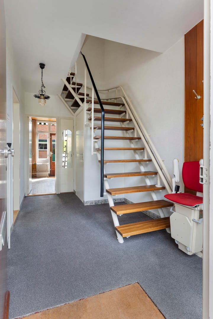 Photo 18 of Vanenburg 1