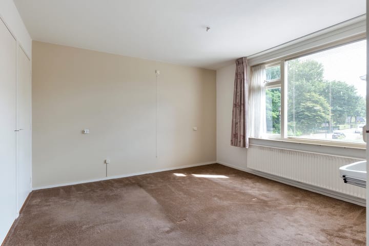 Photo 19 of Vanenburg 1