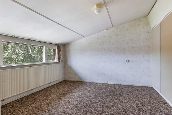 Photo 31 of Vanenburg 1