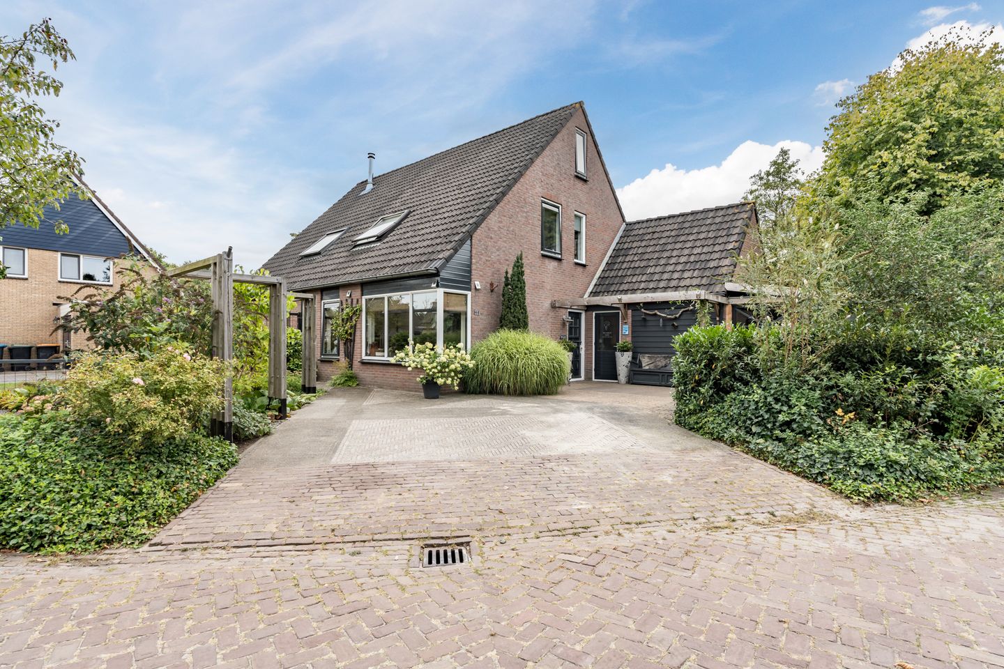 Foto 1 van Drostenstraat 33