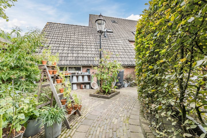 Foto 44 van Drostenstraat 33