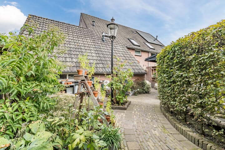 Foto 45 van Drostenstraat 33