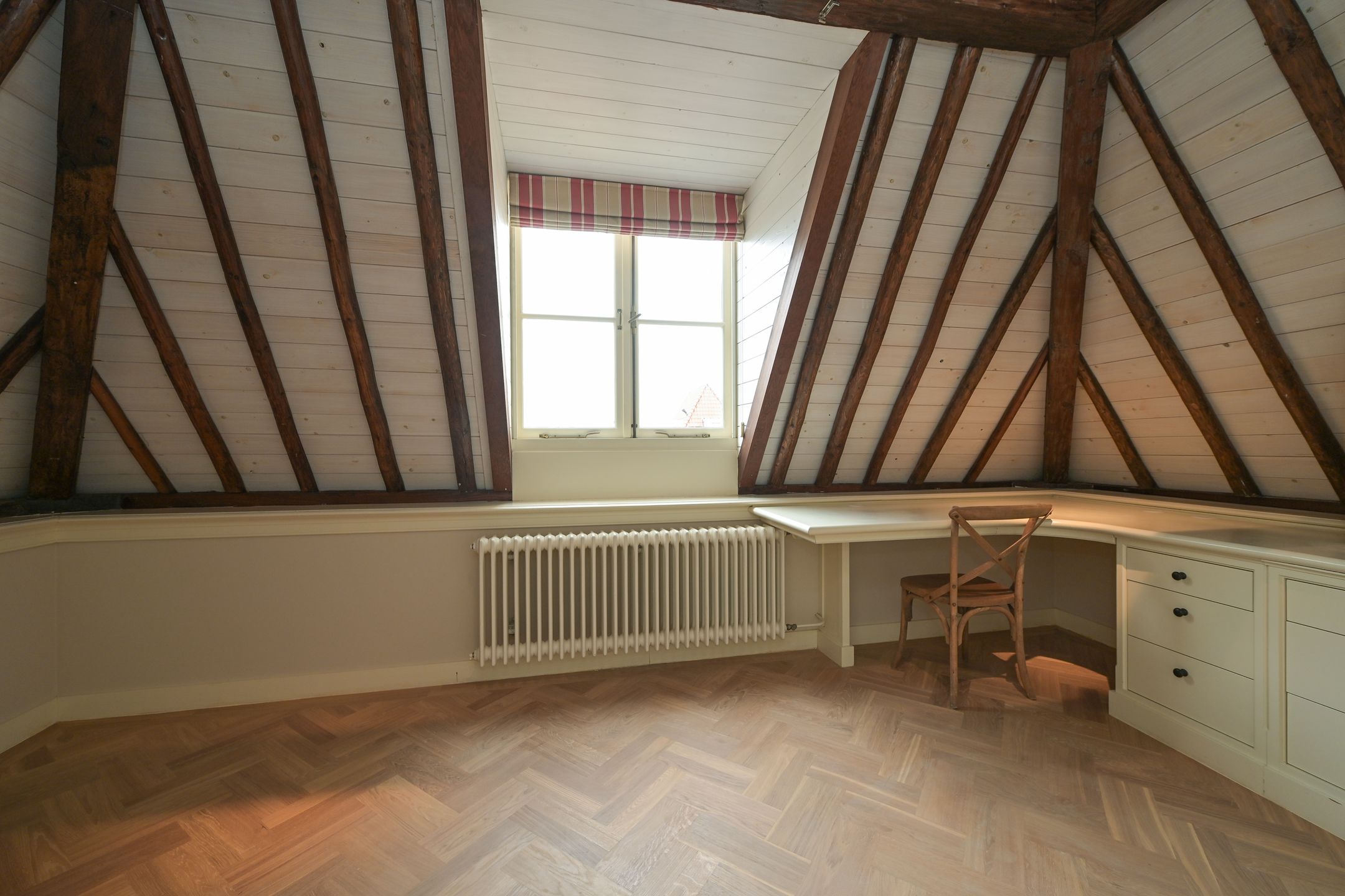 Foto 33 van Lange Voorhout 52