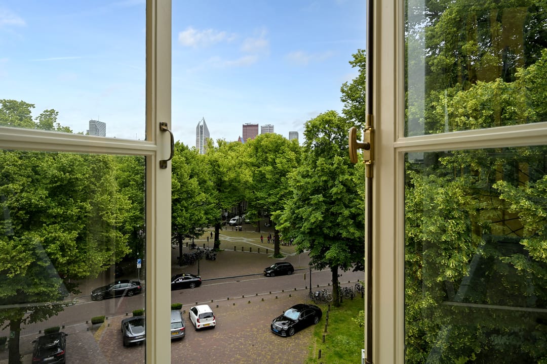 Foto 47 van Lange Voorhout 52