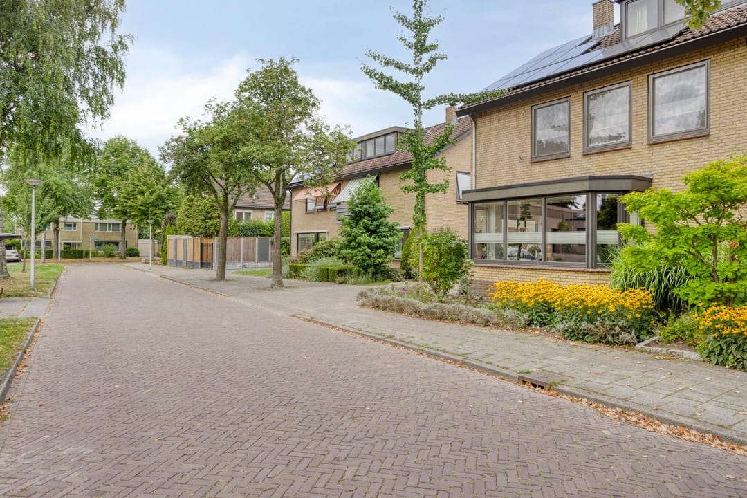 Photo 37 of Toernooistraat 7