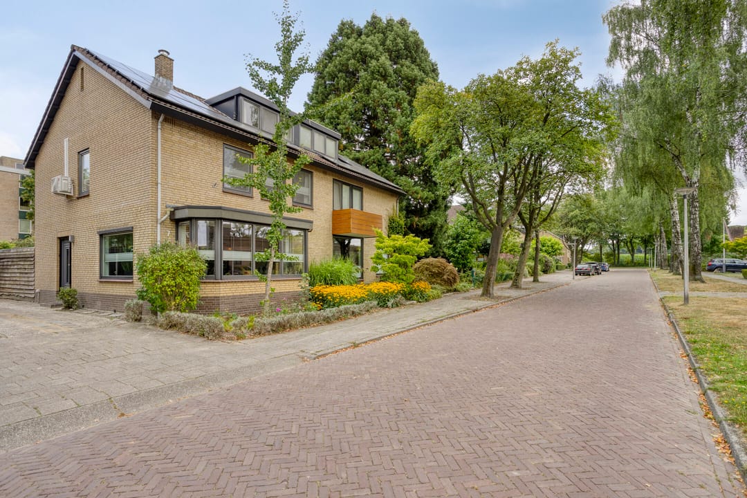 Photo 38 of Toernooistraat 7