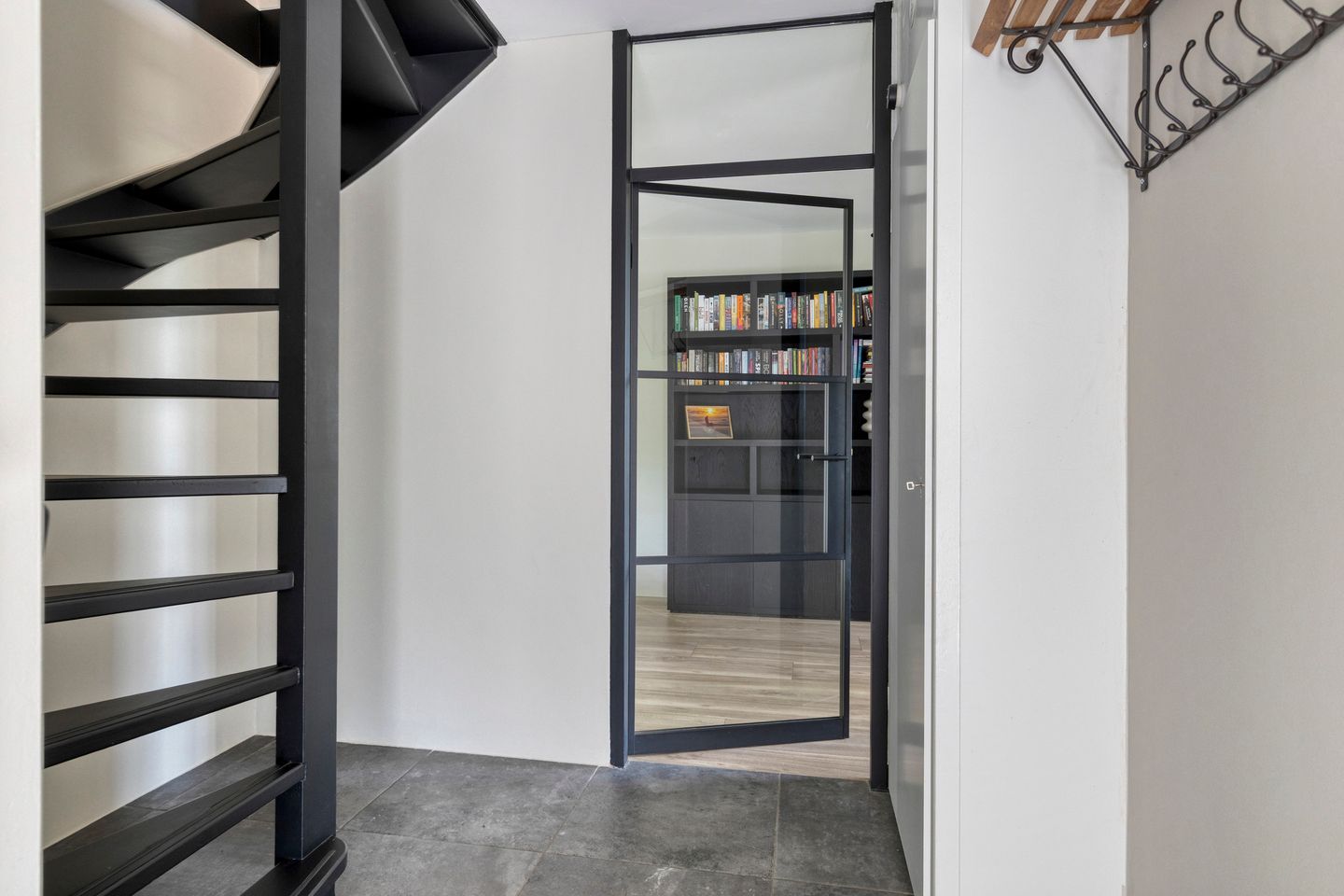 Foto 10 van Bernard Knufingstraat 3