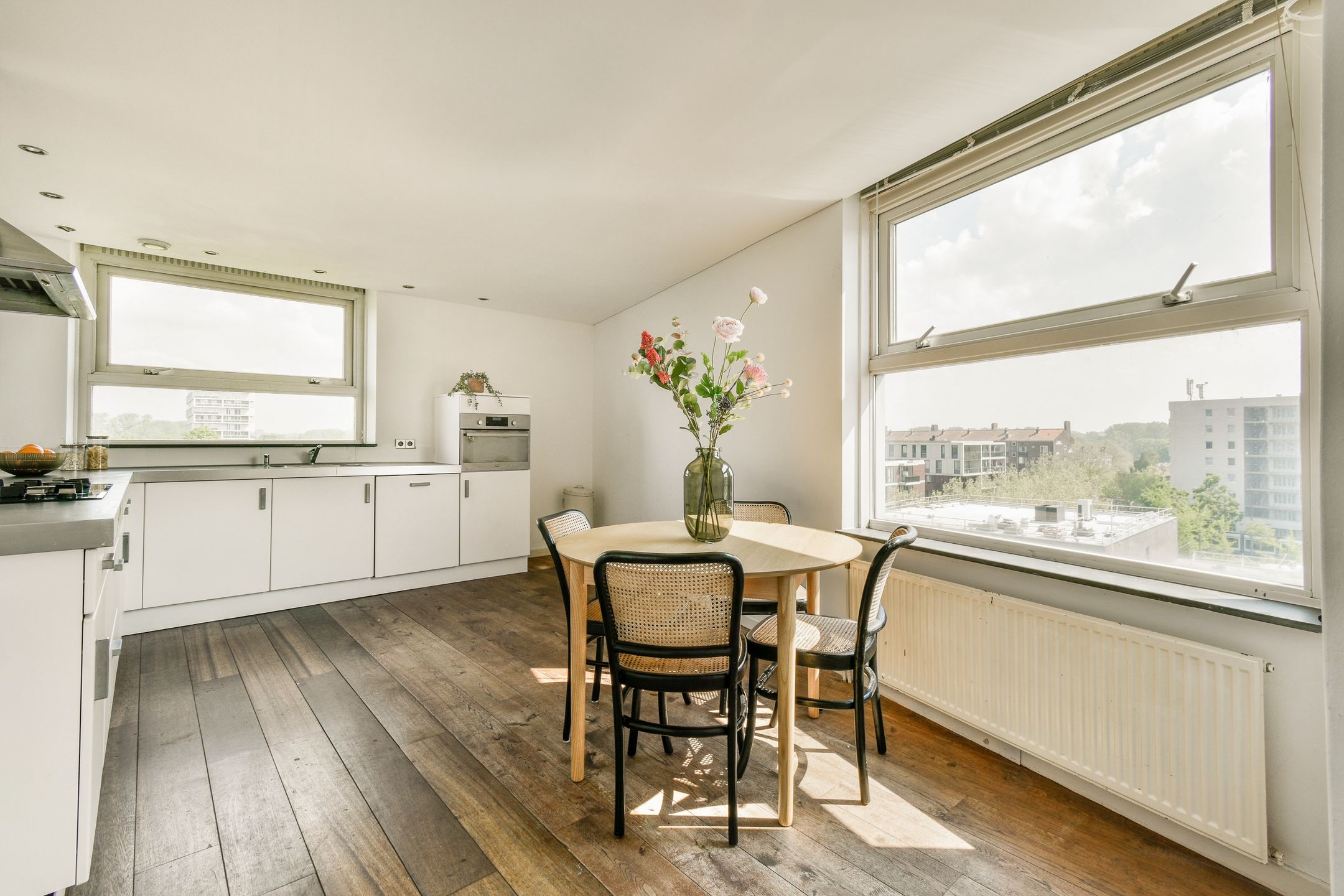 Photo 6 of Jan van Duivenvoordestraat 55