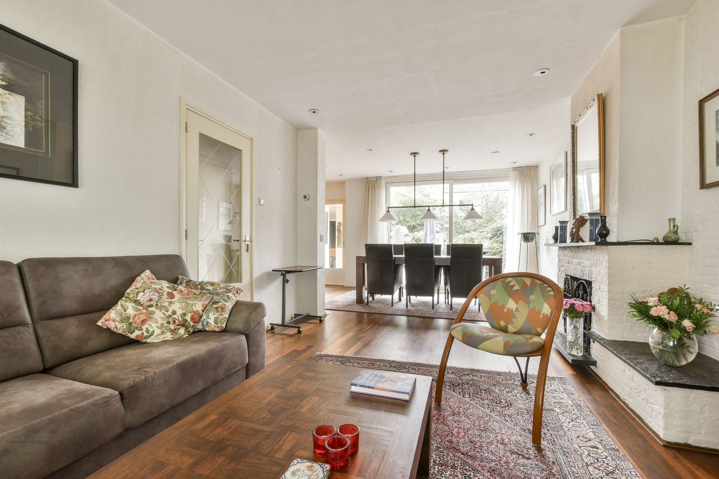 Foto 5 van van den Woudestraat 28