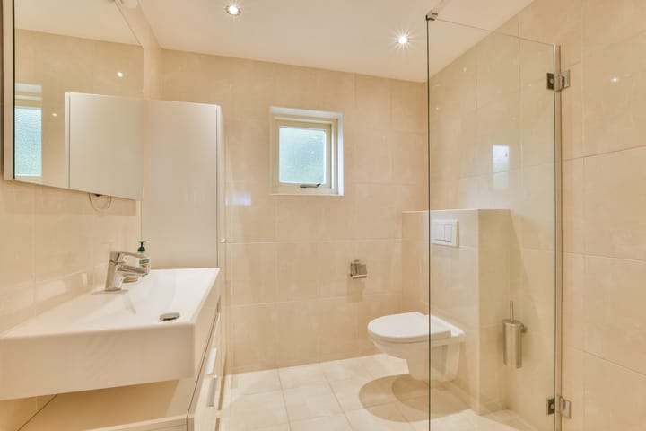 Foto 22 van van den Woudestraat 28