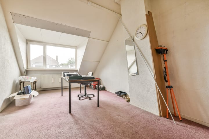 Foto 25 van van den Woudestraat 28