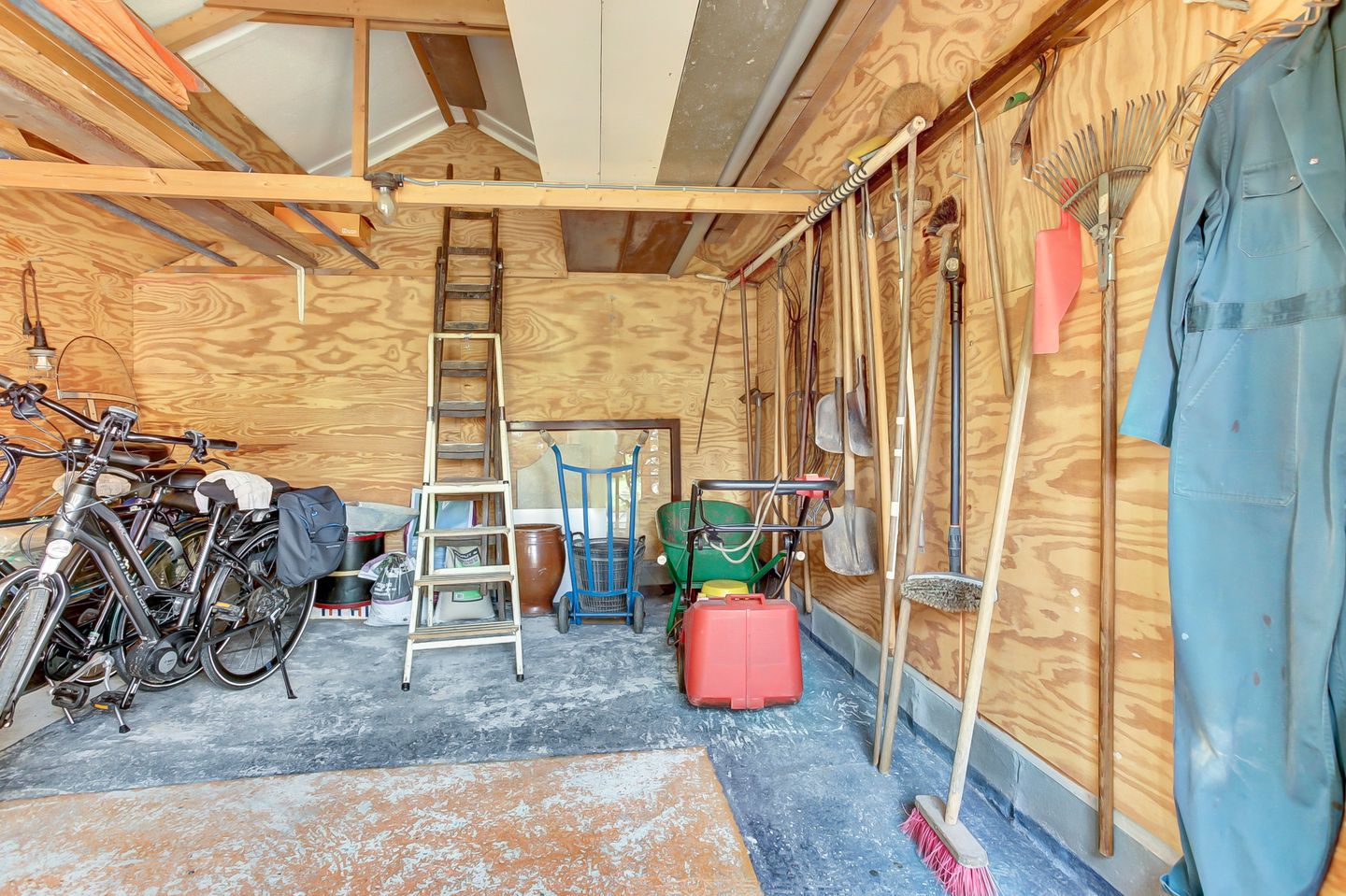 Photo 20 of Hunzestraat 2