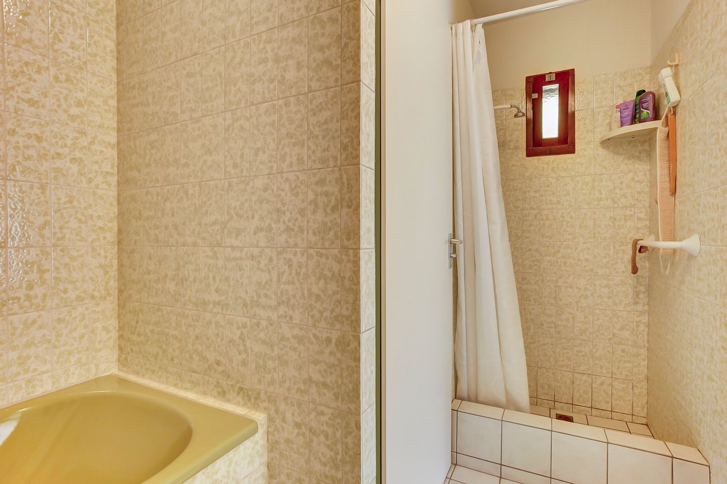 Photo 25 of Hunzestraat 2