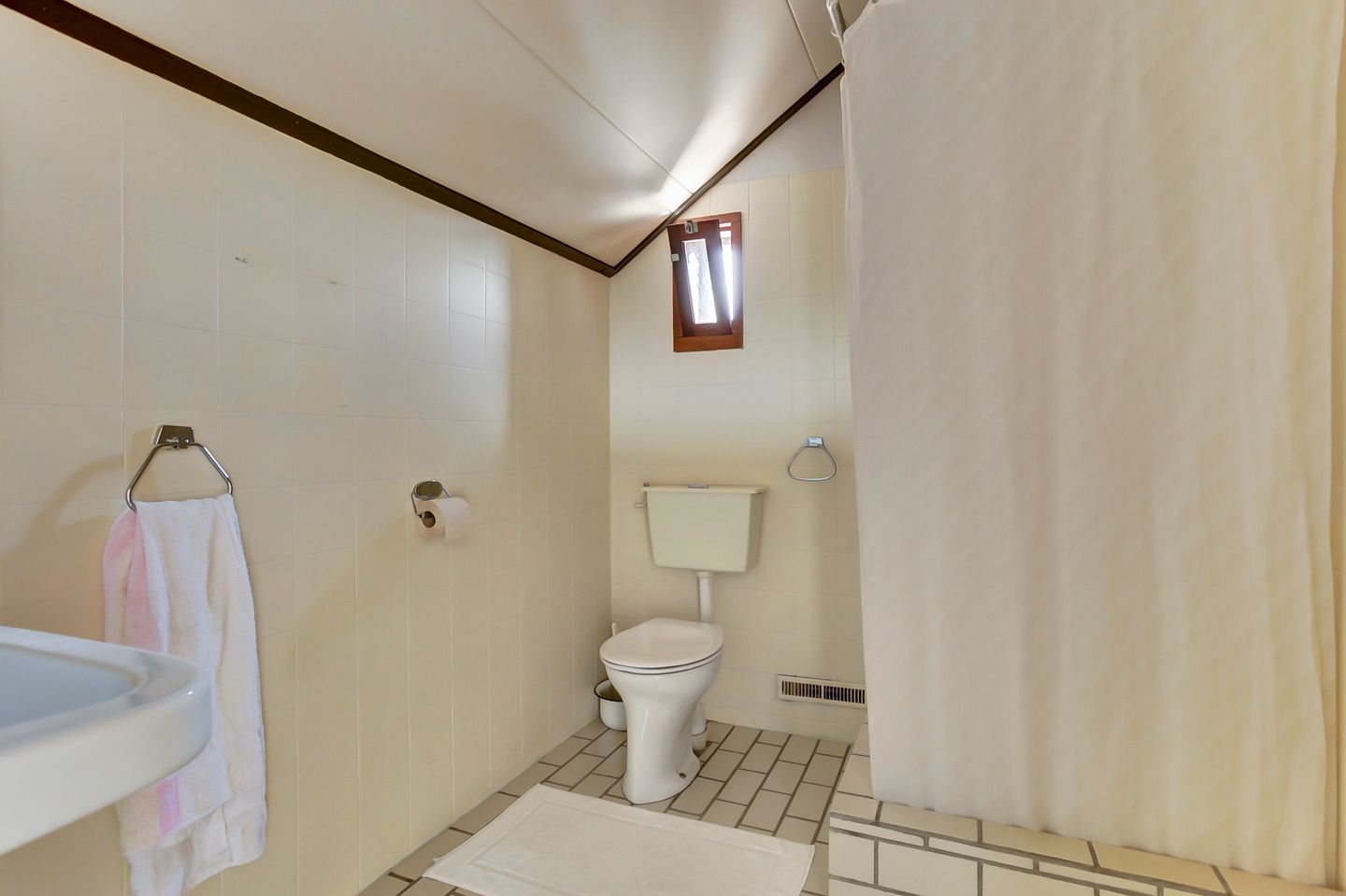 Photo 35 of Hunzestraat 2