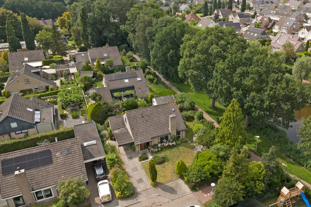 Photo 47 of Hunzestraat 2