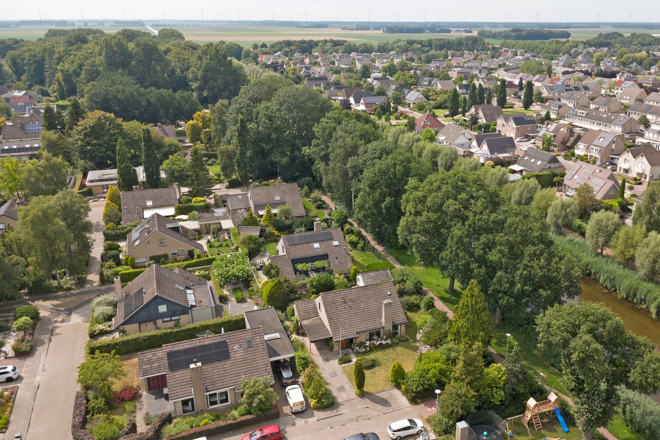 Photo 48 of Hunzestraat 2