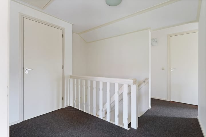 Photo 18 of Ooststraat 2