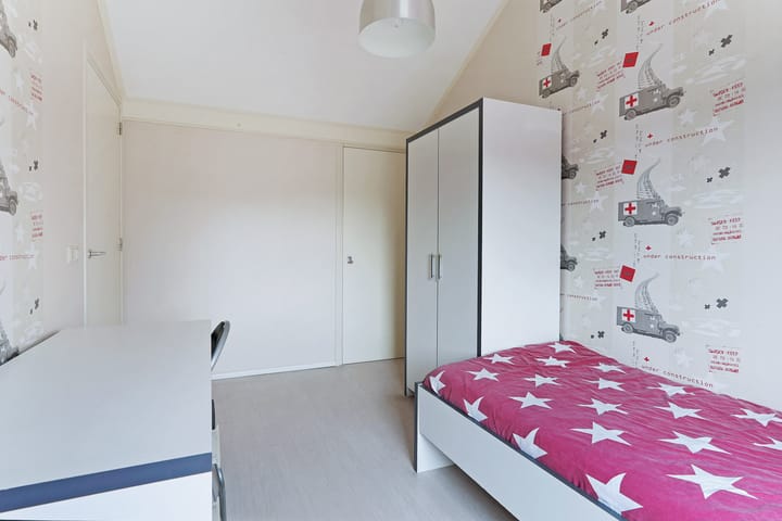 Photo 24 of Ooststraat 2