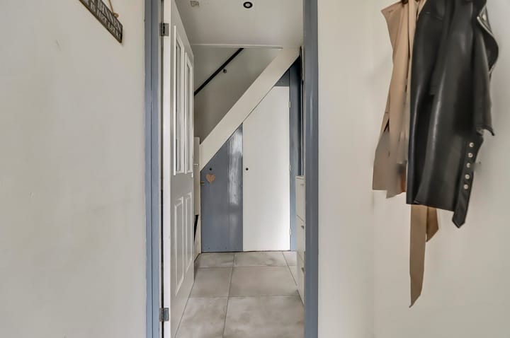 Photo 5 of Malvert 3208