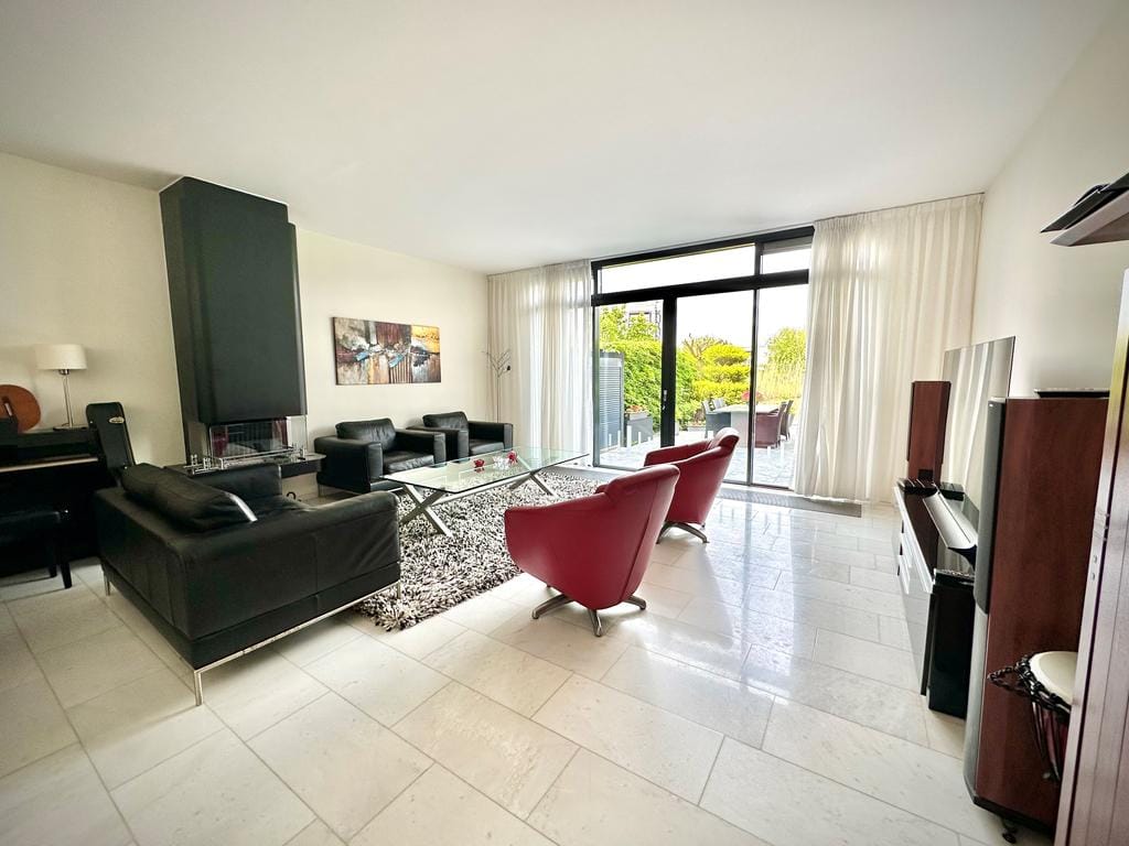 Photo 11 of Schoorlaan 45