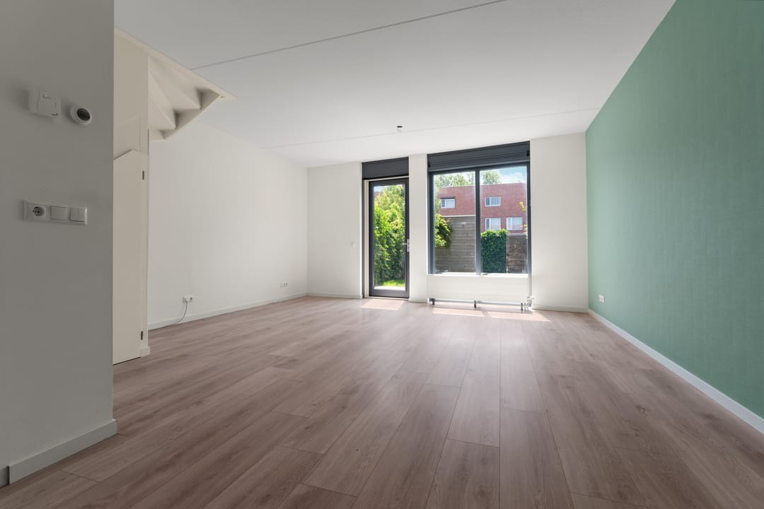 Photo 2 of Haringvliet 38