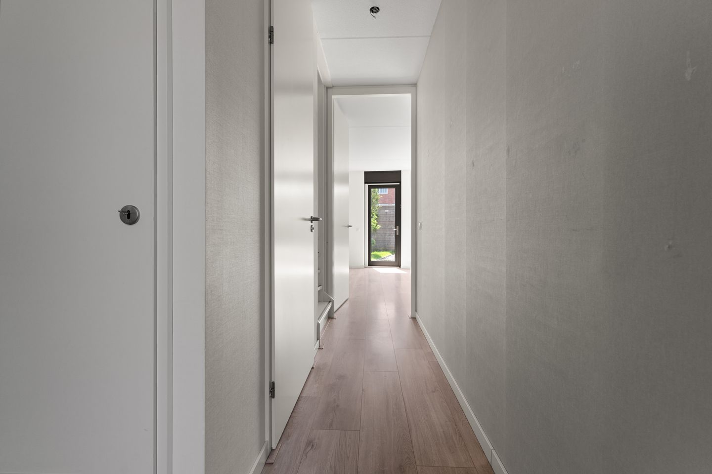 Photo 5 of Haringvliet 38