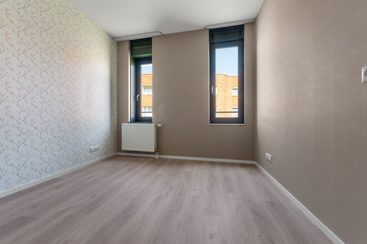 Photo 19 of Haringvliet 38