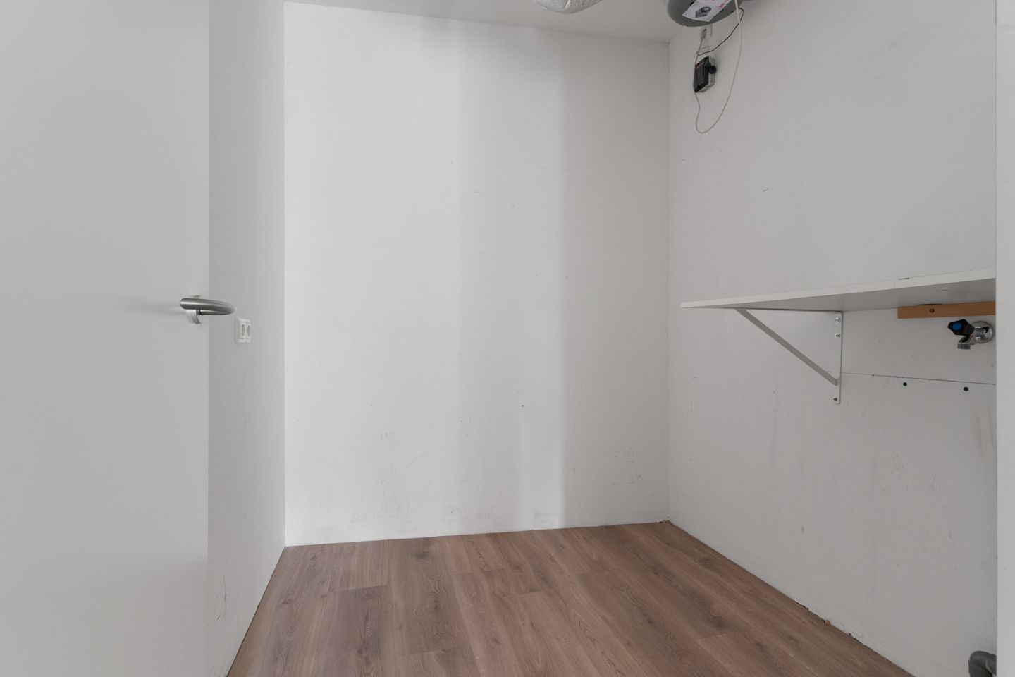 Photo 20 of Haringvliet 38