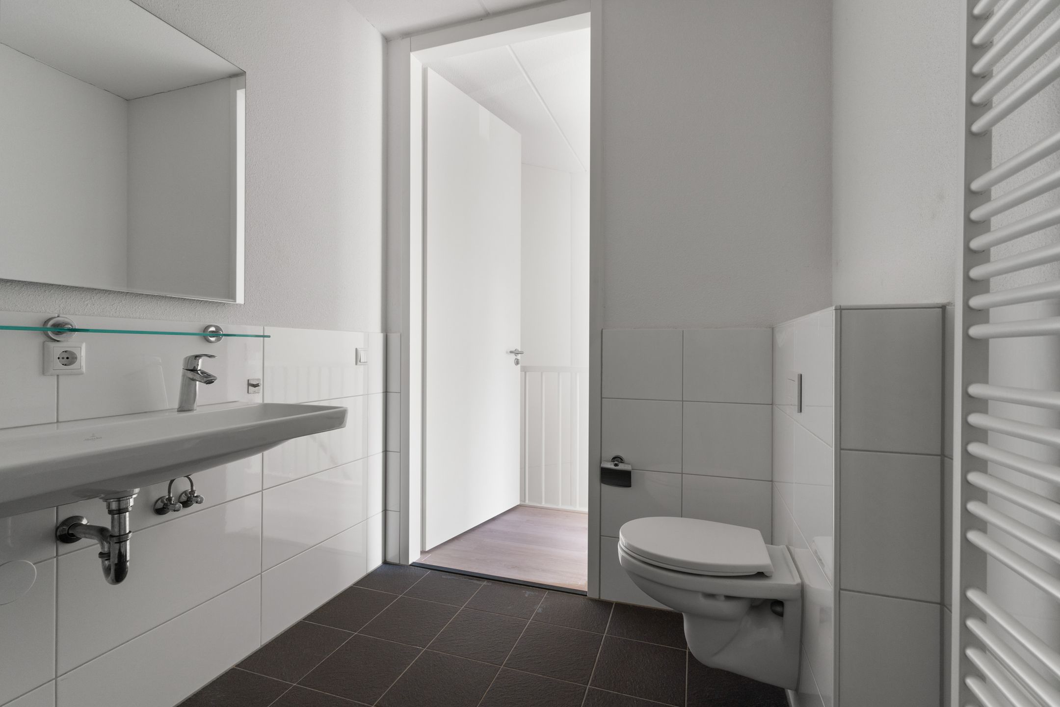 Photo 24 of Haringvliet 38