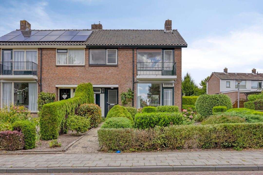 Photo 1 of Waardenborchstraat 38