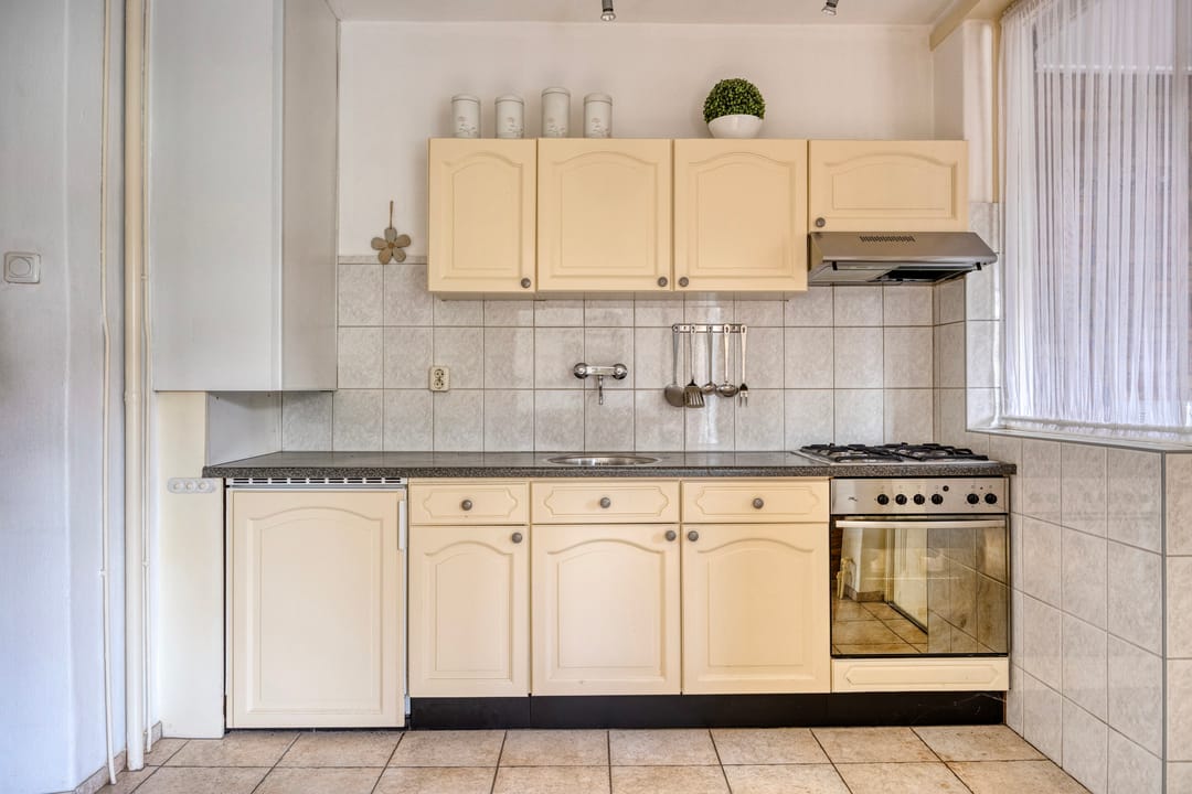 Photo 11 of Waardenborchstraat 38