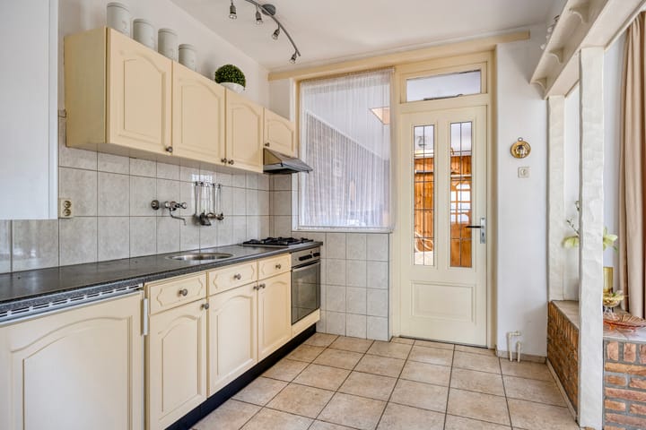 Foto 12 van Waardenborchstraat 38