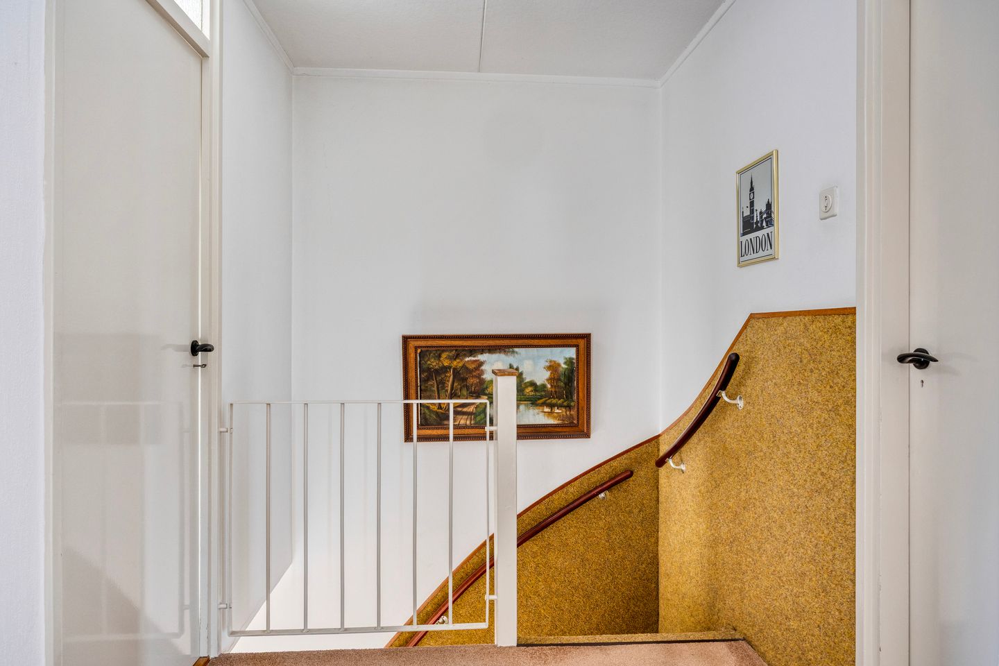 Photo 14 of Waardenborchstraat 38