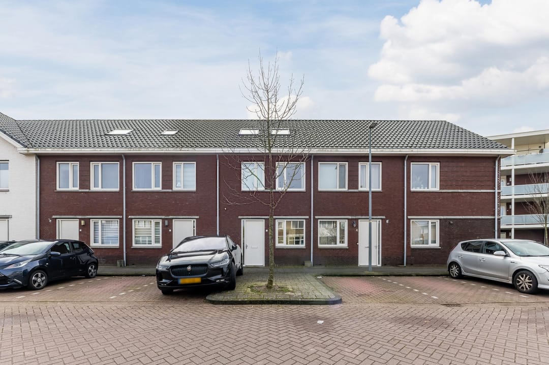 Foto 2 van Burgemeester van Roosmalenstraat 6