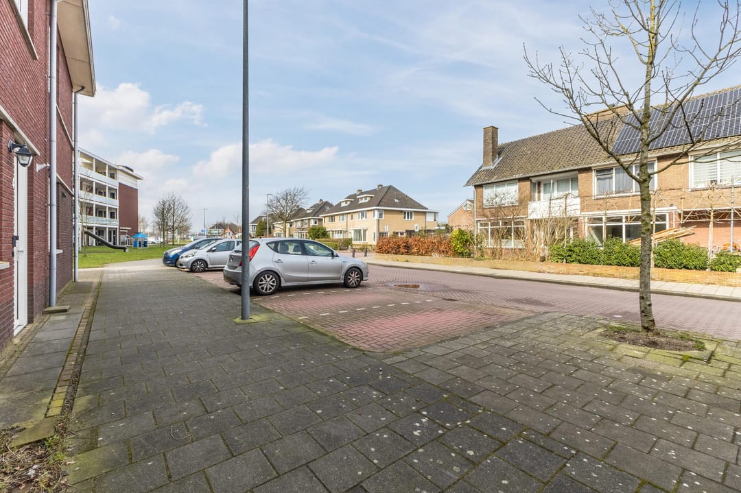 Foto 7 van Burgemeester van Roosmalenstraat 6