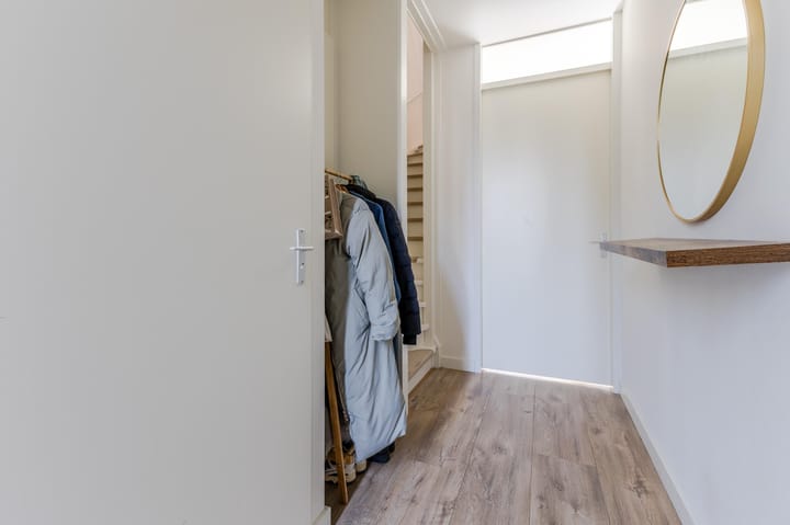 Foto 8 van Burgemeester van Roosmalenstraat 6