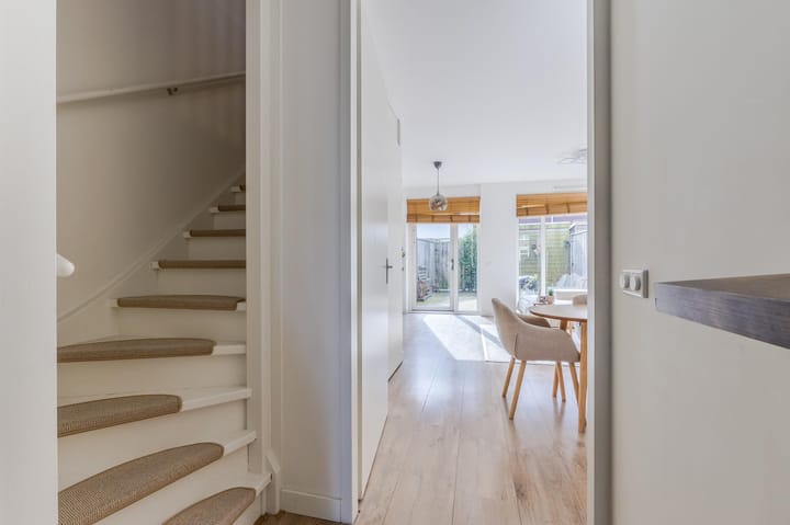 Foto 9 van Burgemeester van Roosmalenstraat 6