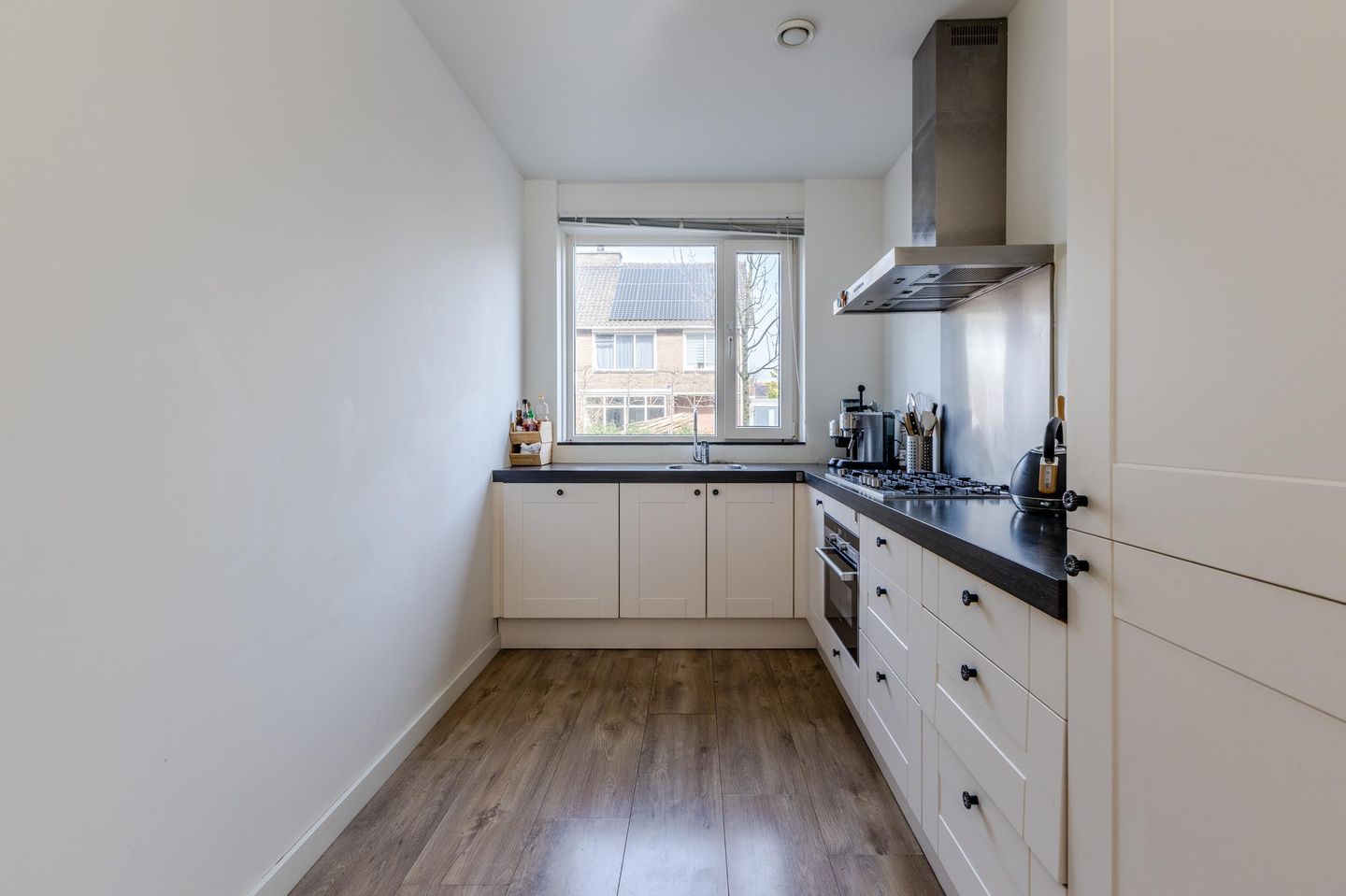 Foto 19 van Burgemeester van Roosmalenstraat 6