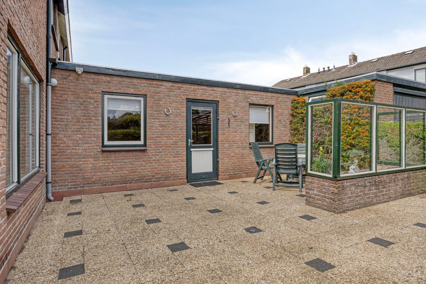 Photo 25 of Waardenborchstraat 38
