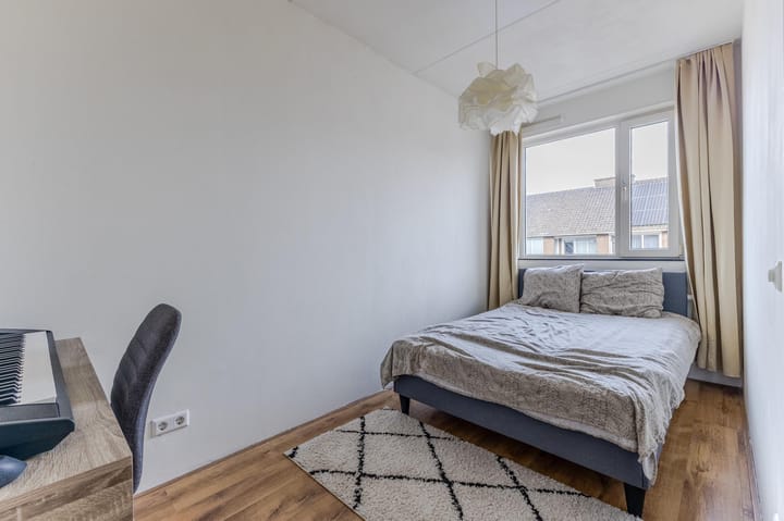 Foto 31 van Burgemeester van Roosmalenstraat 6