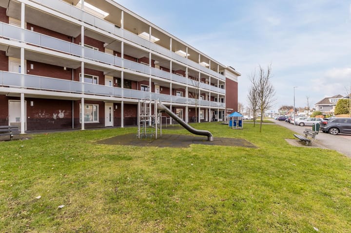 Foto 57 van Burgemeester van Roosmalenstraat 6