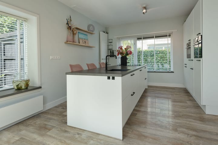 Foto 16 van Jac. P. Thijsselaan 31