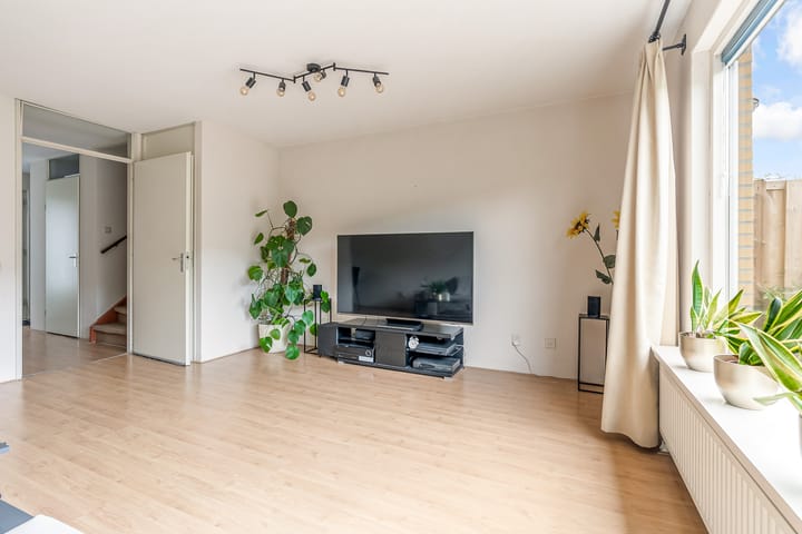 Foto 13 van Oktoberstraat 71