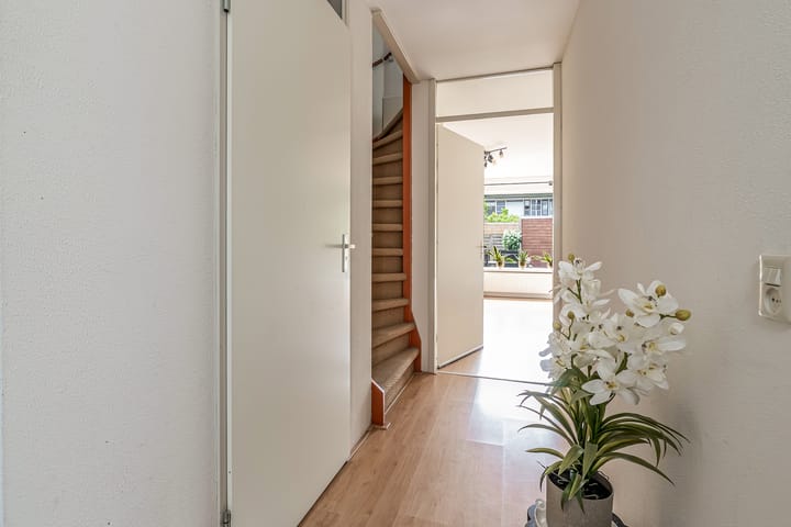 Foto 18 van Oktoberstraat 71