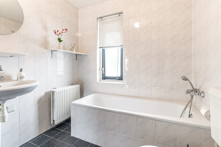 Foto 29 van Oktoberstraat 71